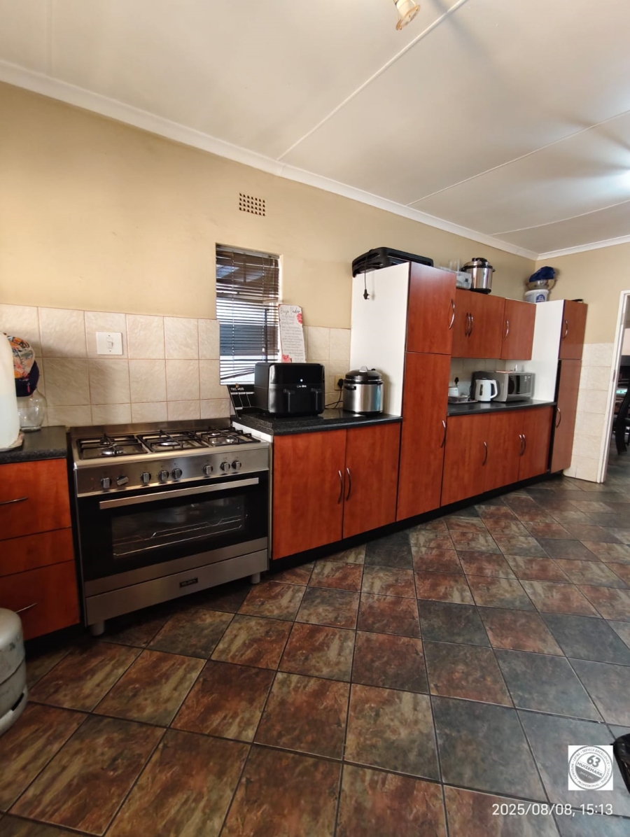 4 Bedroom Property for Sale in Vaalpark Free State